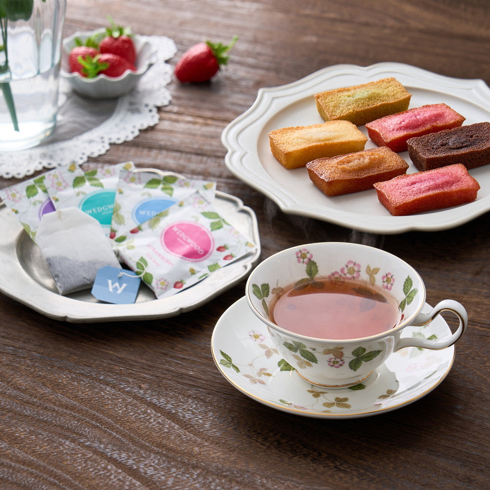 ウェッジウッド　ワイルドストロベリーティーバッグ4種飲み比べ＆フィナンシェ5種食べ比べ（18個）