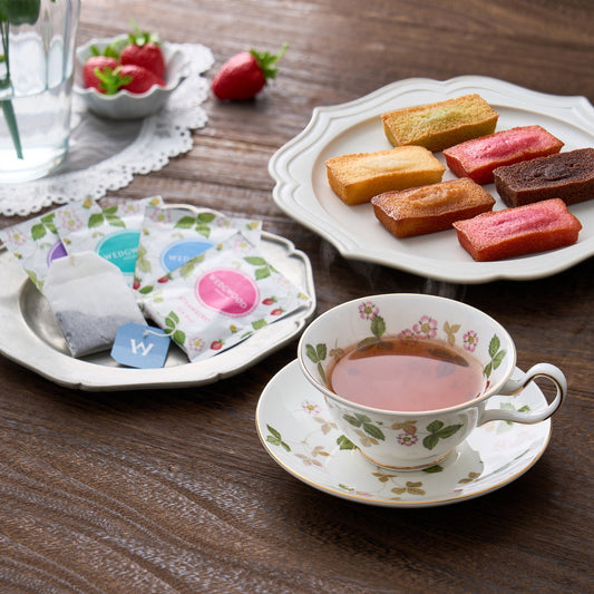 ウェッジウッド　ワイルドストロベリーティーバッグ4種飲み比べ＆フィナンシェ5種食べ比べ（18個）