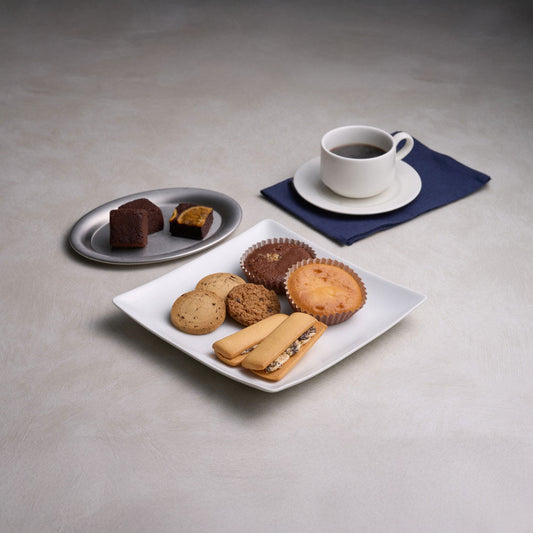 ホテルオークラ　スイーツ7種食べ比べ（16個）