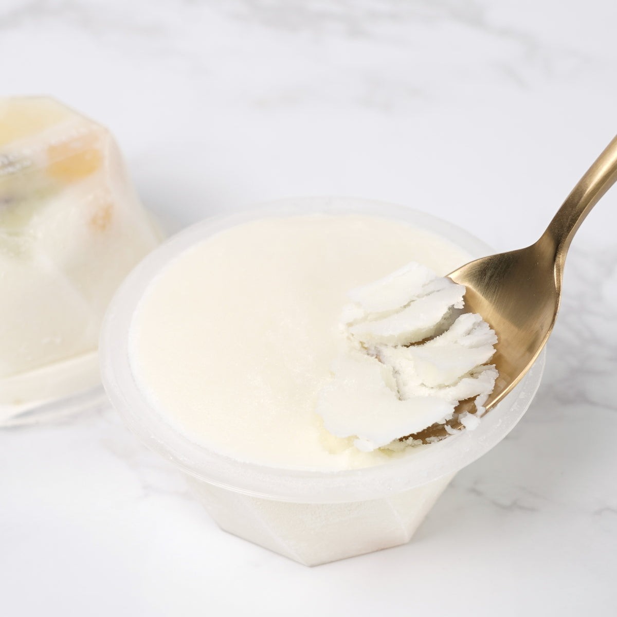 shirokane sweets TOKYOプレミアム手作りアイスクリーム　フルーツヨーグルト　３個入り