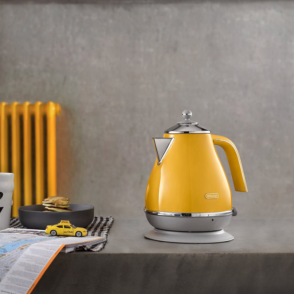 デロンギ アイコナ・キャピタルズ 電気ケトル（NYCイエロー）