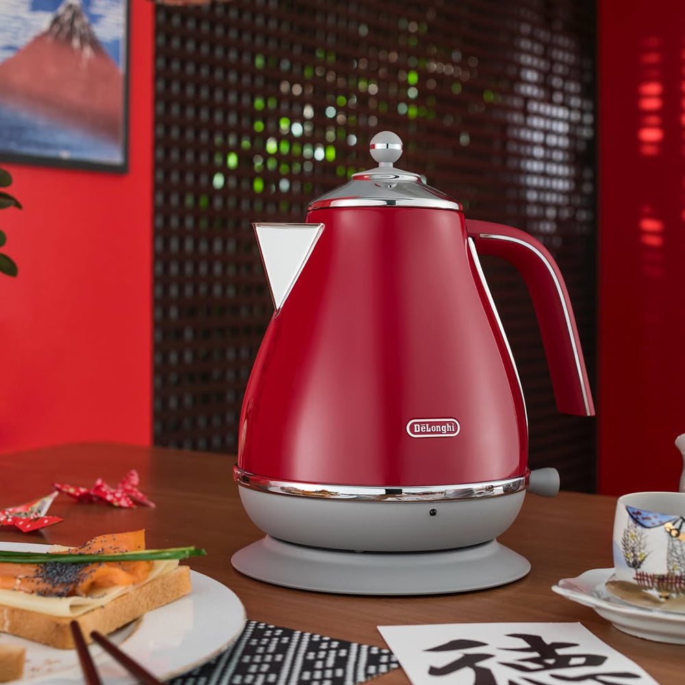 デロンギ アイコナ・キャピタルズ 電気ケトル（TOKレッド）