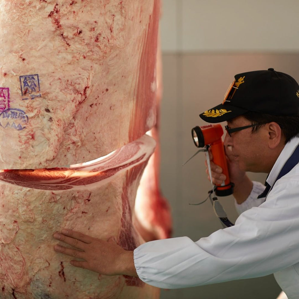 東京・人形町 「日山」黒毛和牛赤身・カルビ焼肉