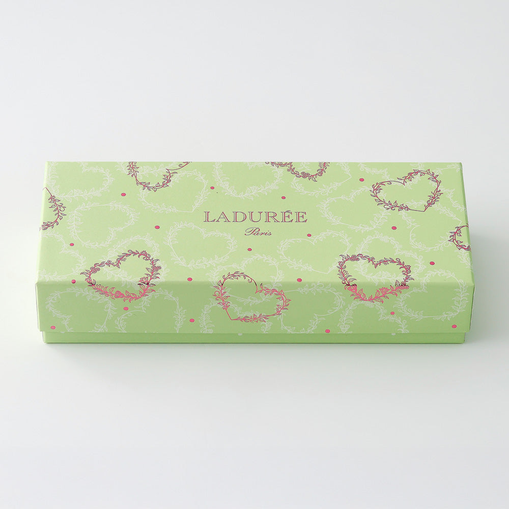 LADUREE（ラデュレ）ホワイト・ジャスミン　マカロン12個入り