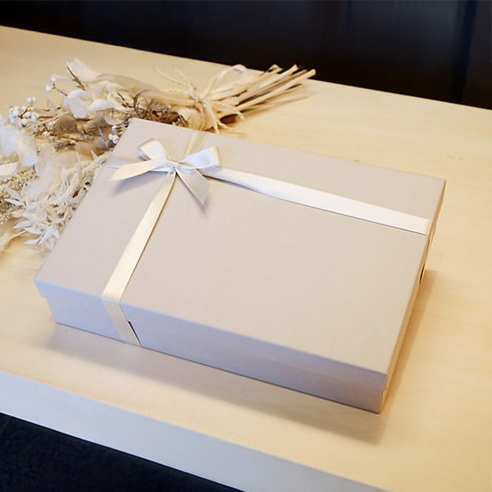 LIFE IS PATISSIER　焼き菓子詰合せ（L）