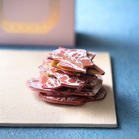 LIFE IS PATISSIER　いちごリーフキャラメル