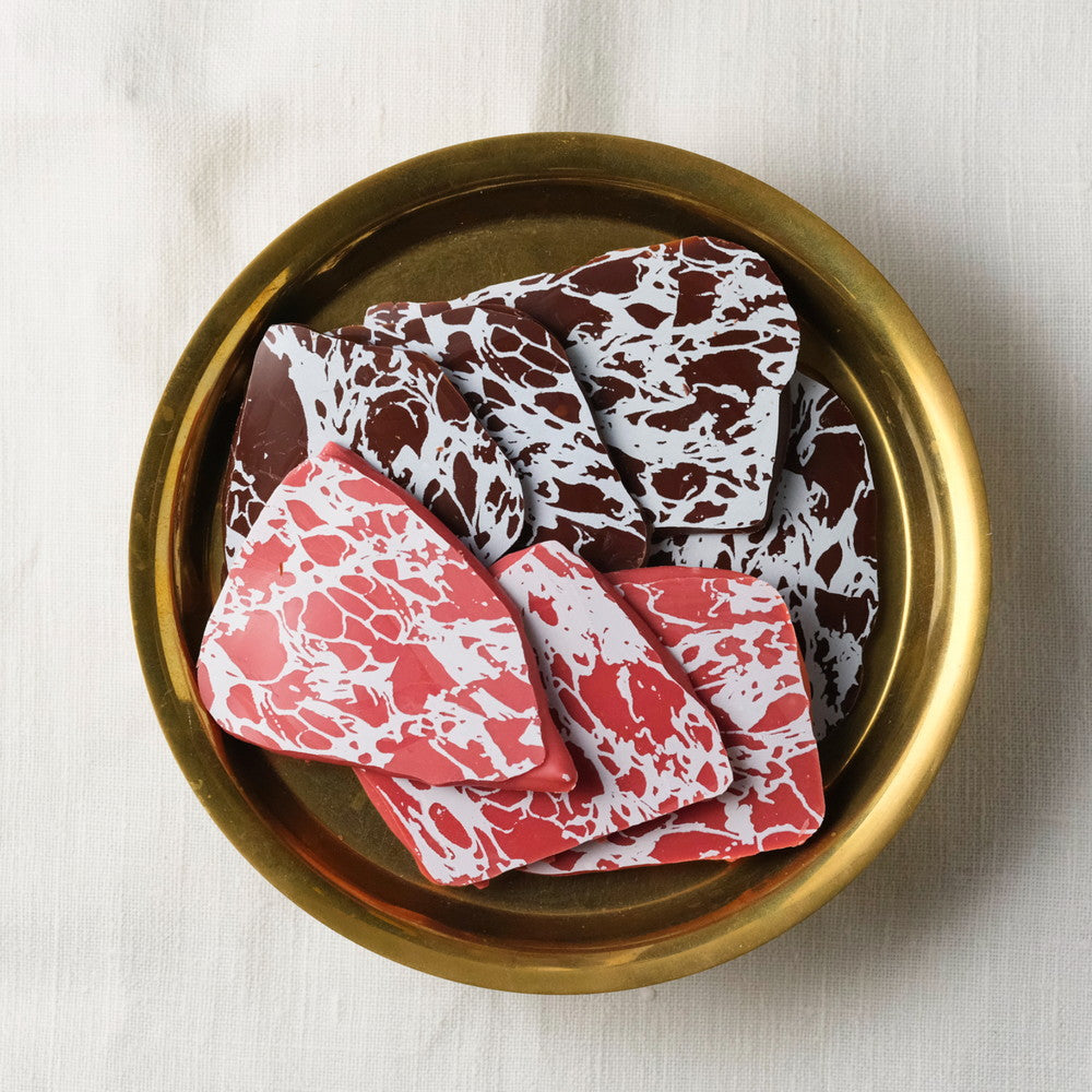 LIFE IS PATISSIER　リーフキャラメル缶