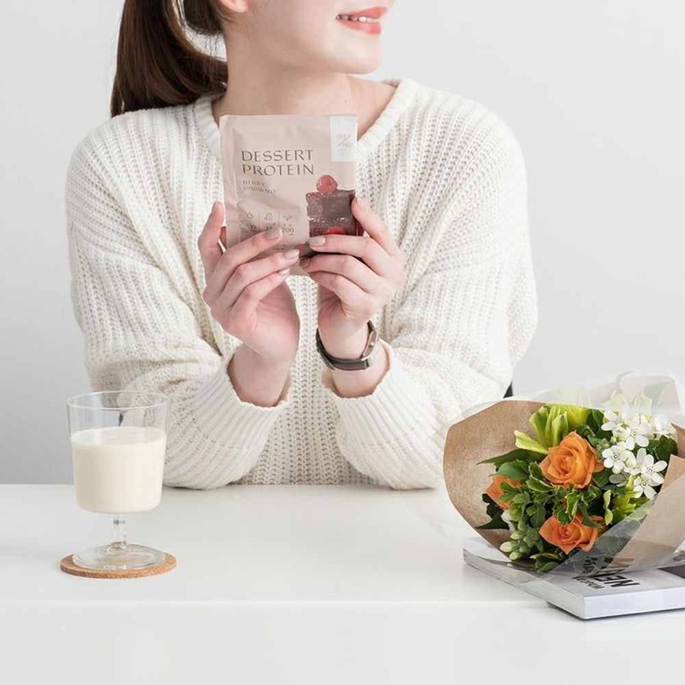 ME/NU WOMAN'S BASE　デザートプロテイン ベリーブラウニー味 大袋 280g