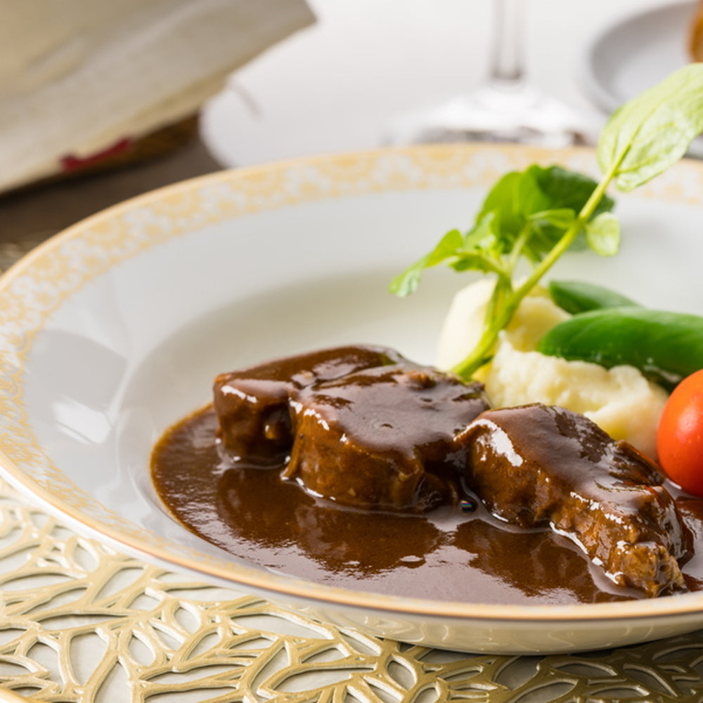 モルソー　秋元さくら監修　牛すね肉の赤ワイン煮込み