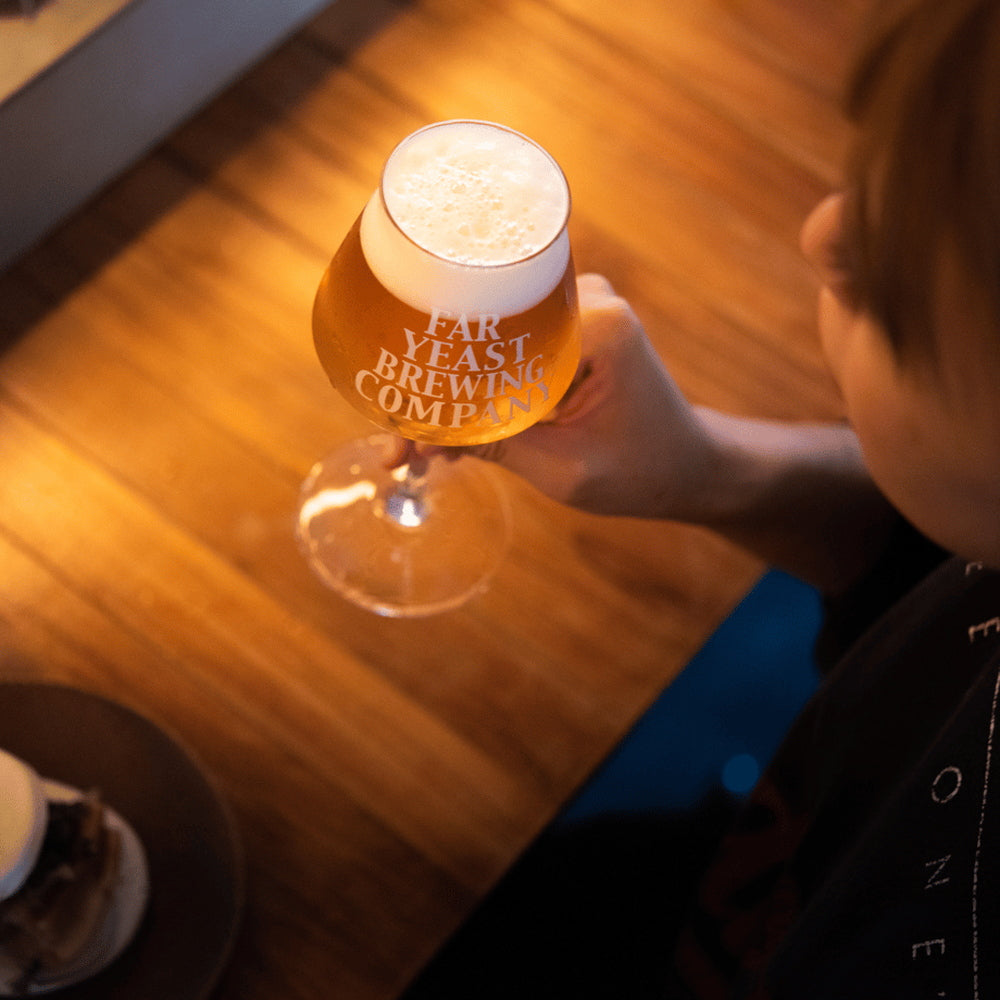 多摩川源流生まれのクラフトビール　ファーイースト ホワイト 350ml 24本